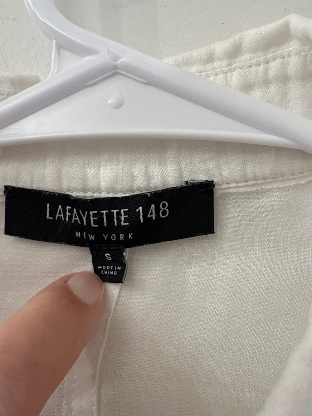 Lafayette 148 women’s Linen Blend White Button-Up Shirt - small - Picture 2 of 5
